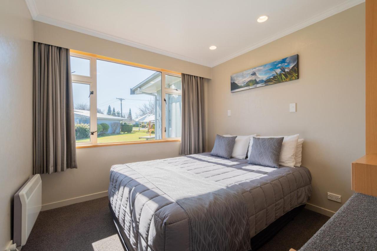 Te Anau Motel & Apartments Kültér fotó